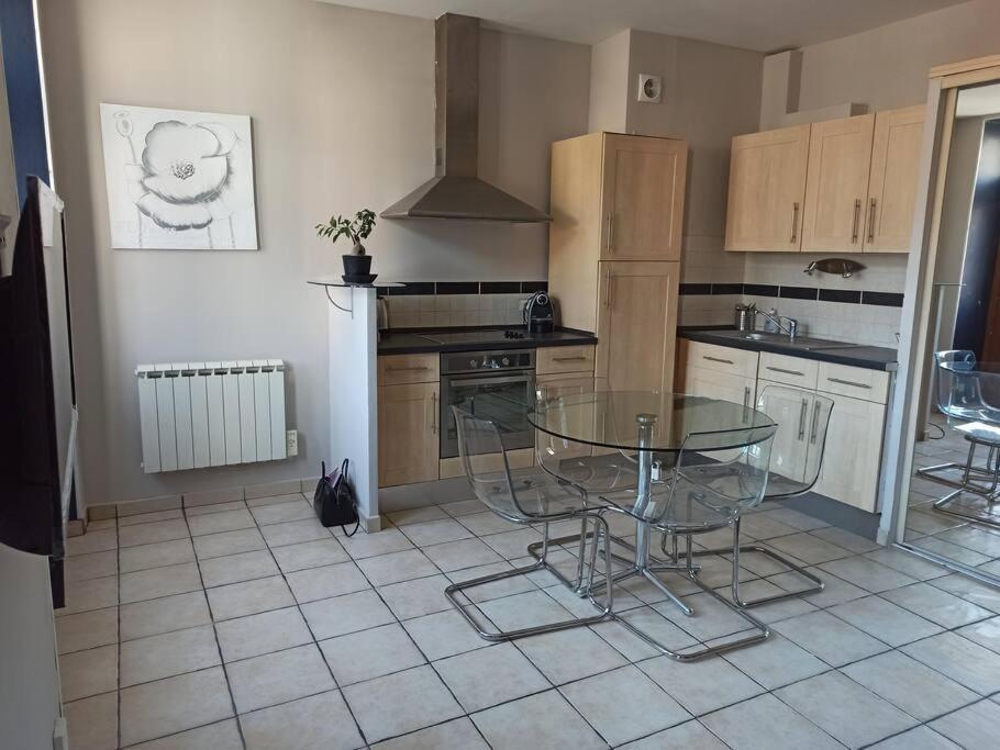 Charmant 2 pièces, à deux pas du centre Apartamento Menton Exterior foto