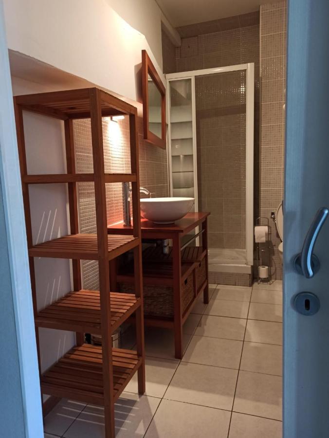 Charmant 2 pièces, à deux pas du centre Apartamento Menton Exterior foto