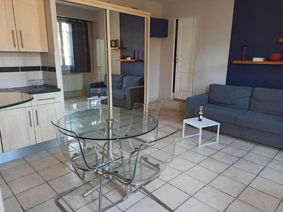 Charmant 2 pièces, à deux pas du centre Apartamento Menton Exterior foto